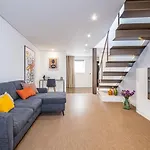 Casa Do Batente - By Wehost